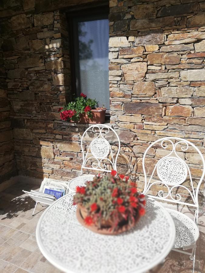 Agrifoglio B&B Con Giardino อาริตโซ ภายนอก รูปภาพ